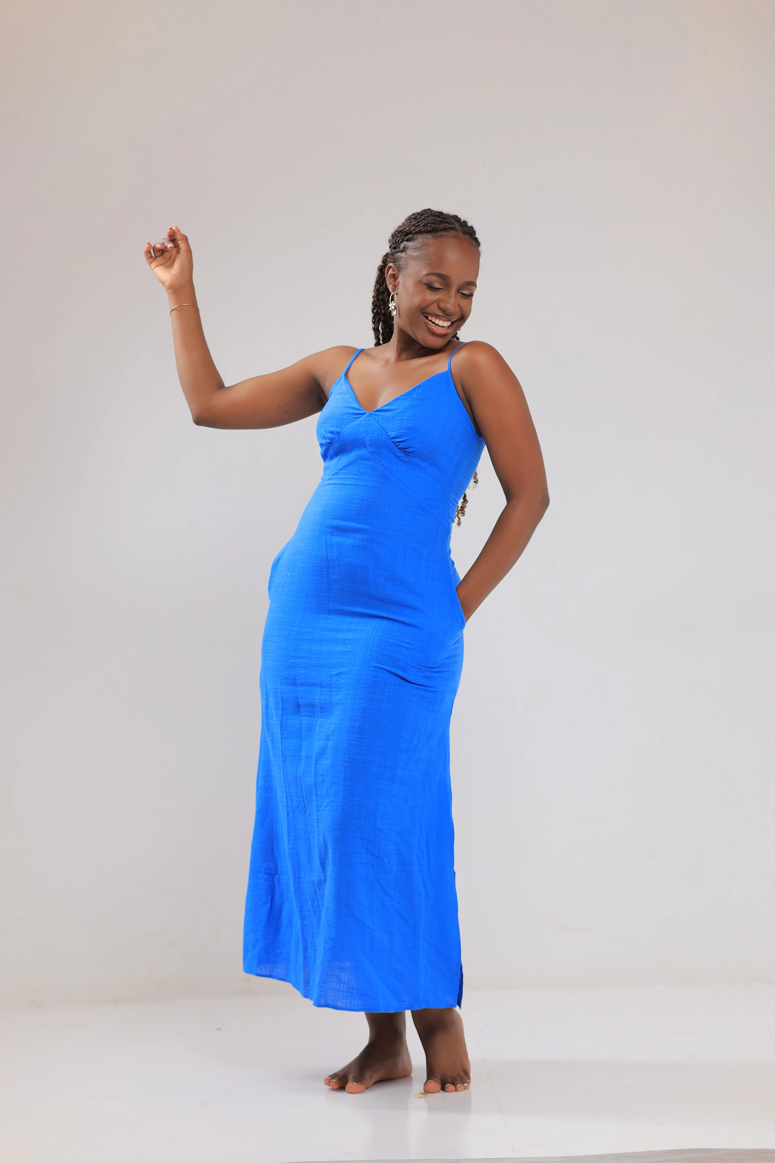 The Kemi blue midi dress